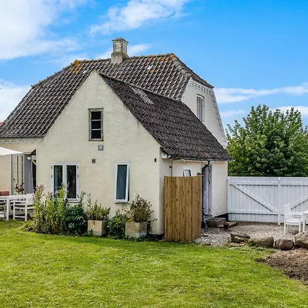 Vakantiehuis Karoliina - 125m From The Sea By Interhome